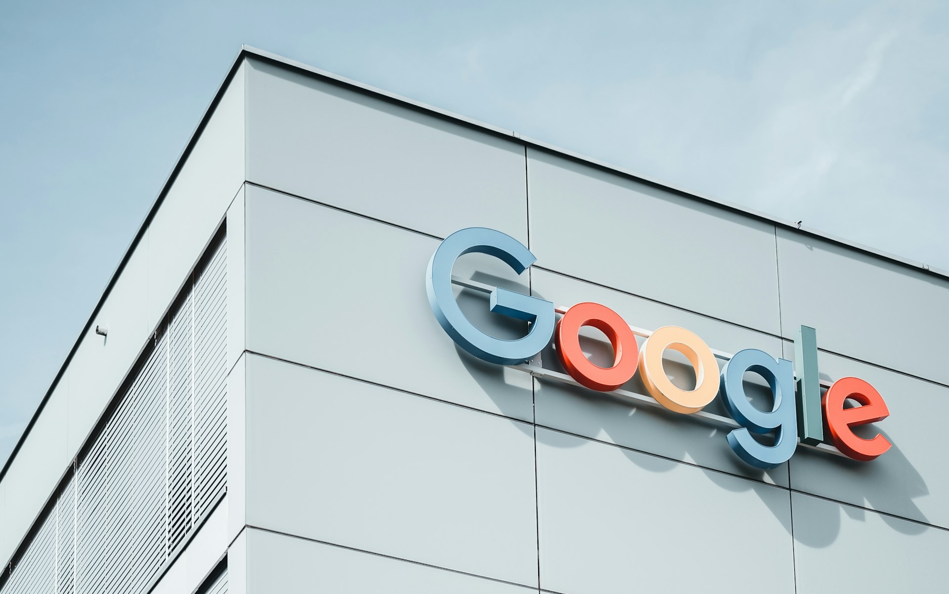 Investimento do Google na SpaceX: uma aposta estratégica com múltiplos impactos